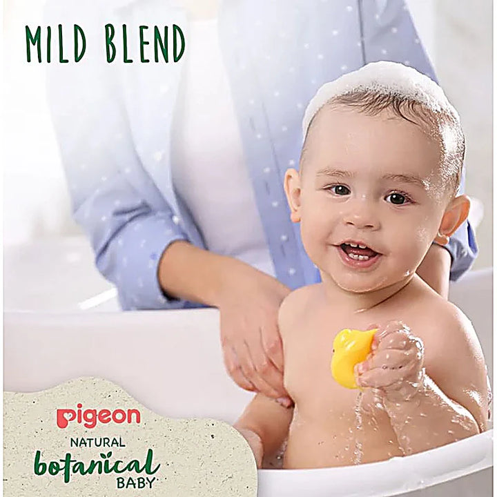 Pigeon Natural Botanical Baby Head & Body Wash 500ml bottle with gentle 2-in-1 formula for delicate baby skin and hair